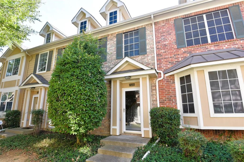 2505 Durango Ridge Drive, Bedford
