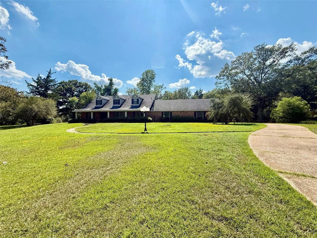 2534 Highway 146, Homer