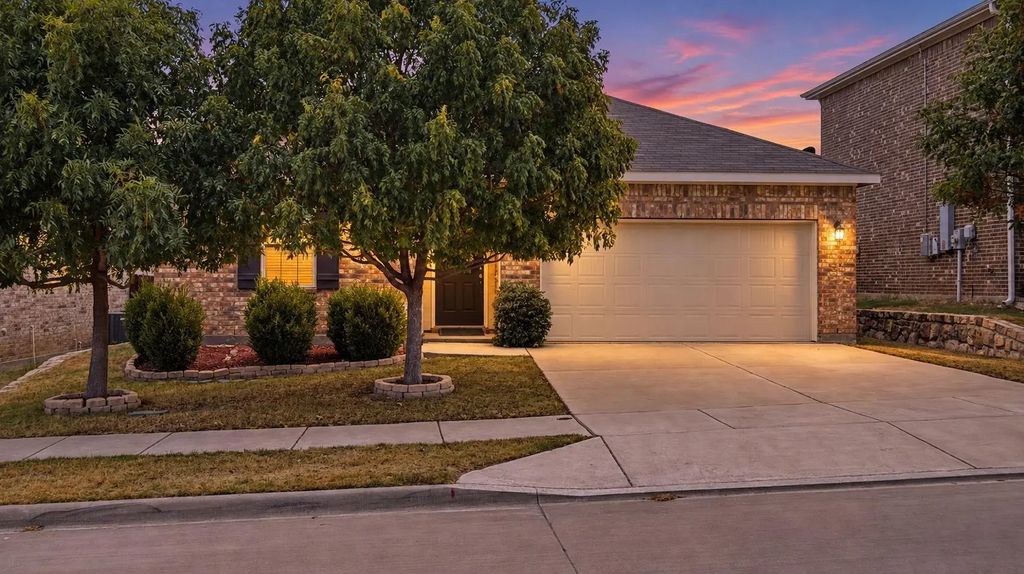 5401 Stone Meadow Lane, Fort Worth