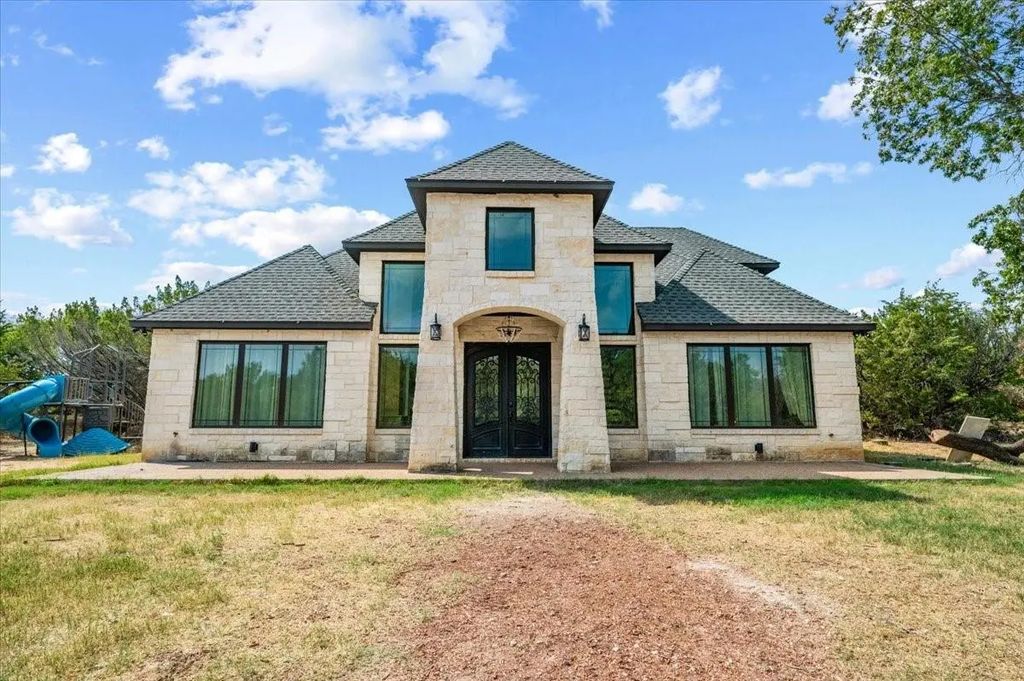 4408 Veal Station Road, Weatherford