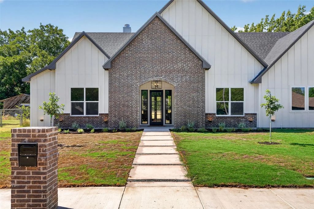717 Easley Street, White Settlement