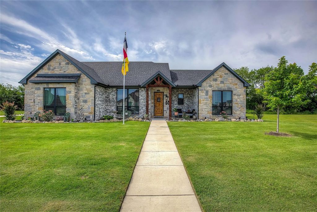 1025 Sinopa Street, Caddo Mills