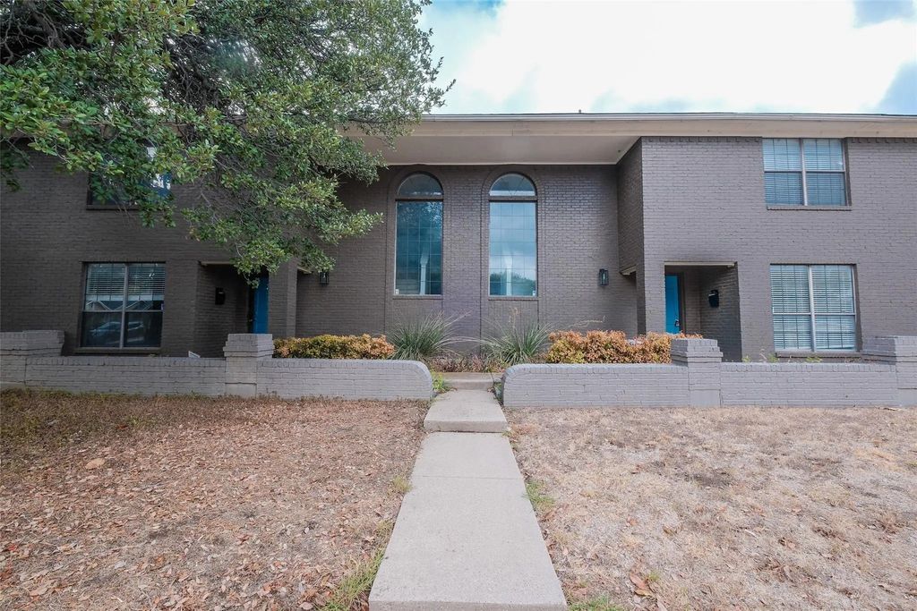 5439 Pershing Avenue, Fort Worth