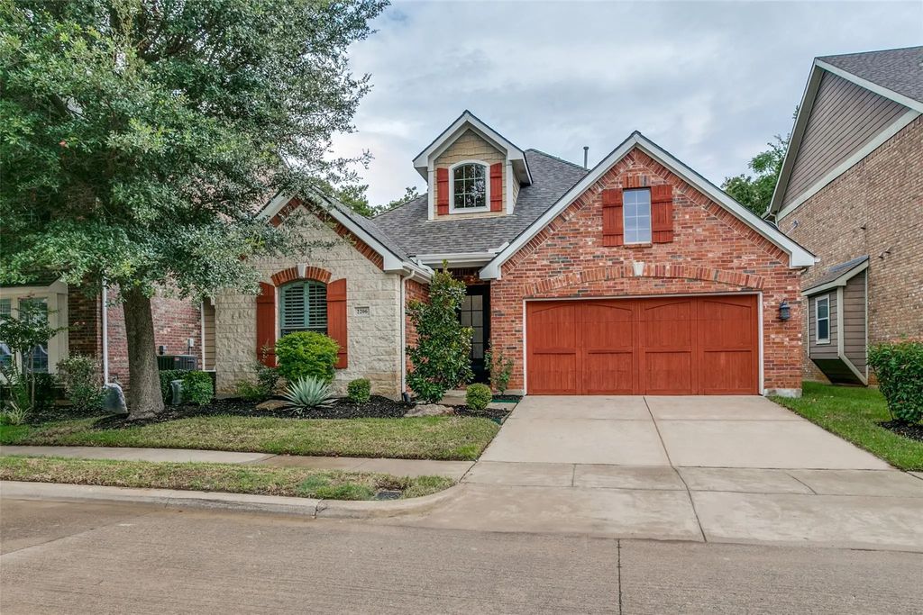 2206 Muskeg Lane, Euless
