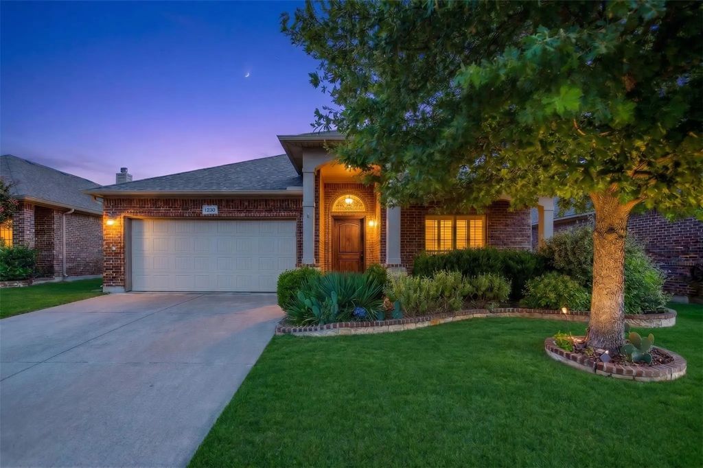 1244 Goodland Terrace, Fort Worth