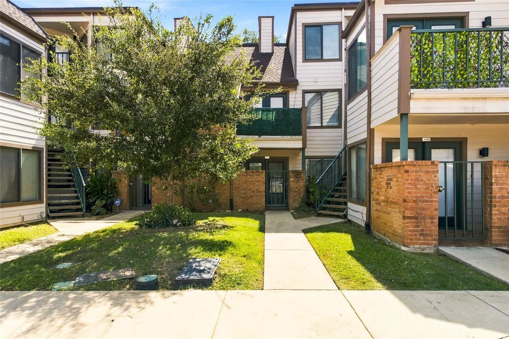 2301 Basil Drive F108, Arlington