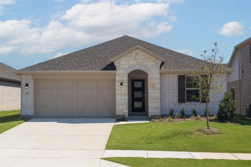 3917 River Rock Avenue, Celina