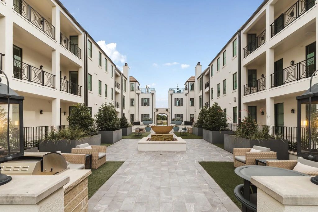 5270 Town And Country Boulevard 112, Frisco