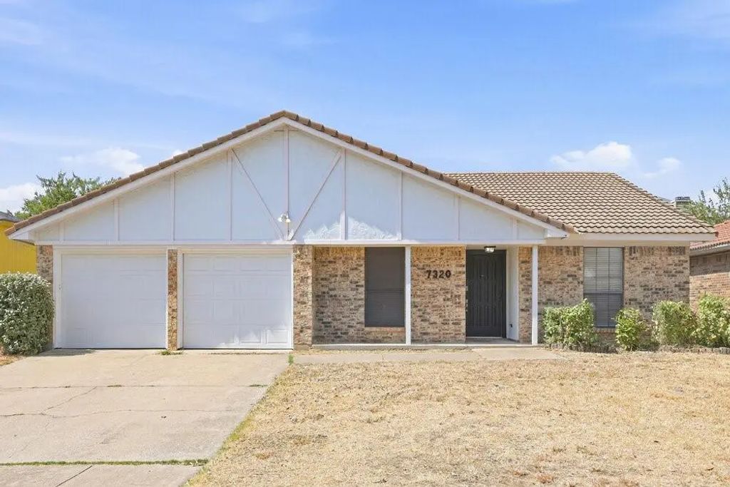 7320 Ridge Road W, Fort Worth