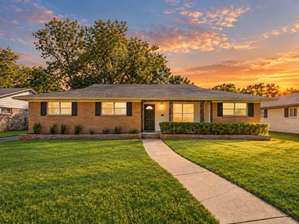 7066 Arboreal Drive, Dallas