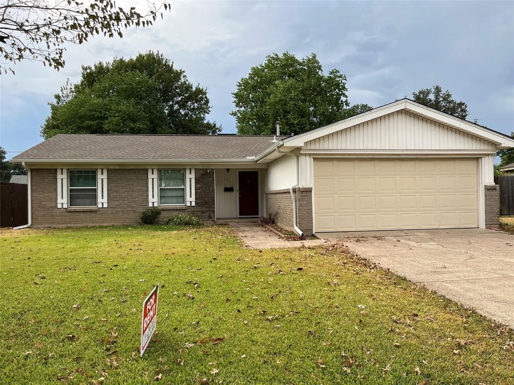 13515 Charcoal Lane, Farmers Branch