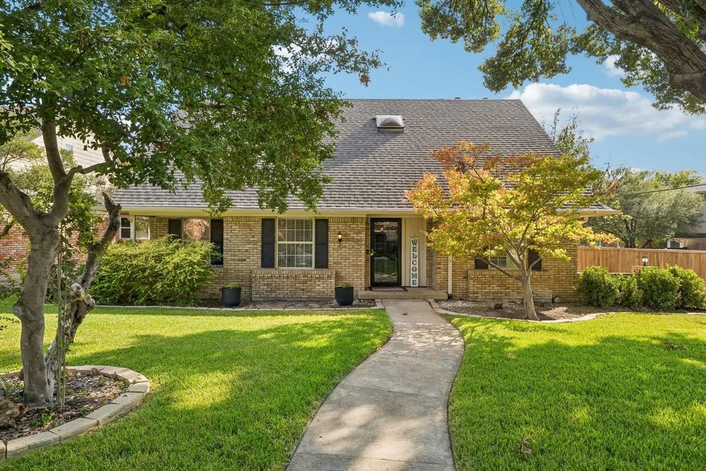 9336 Heatherdale Drive, Dallas