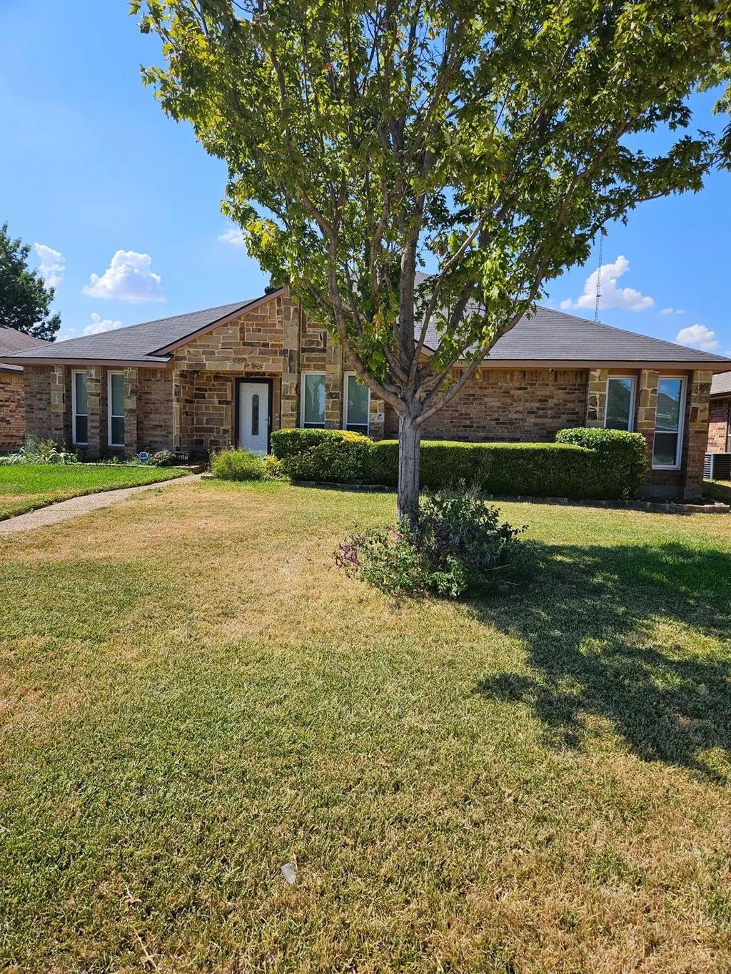 5117 Bobtown Road, Garland