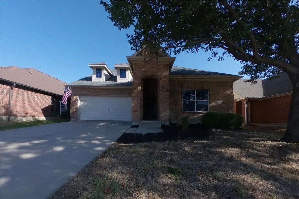 5816 Greenmeadow Drive, Denton