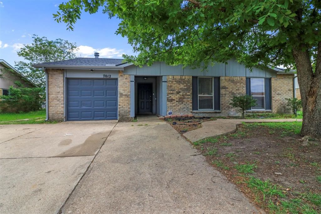 7012 Lincolnshire Lane, North Richland Hills