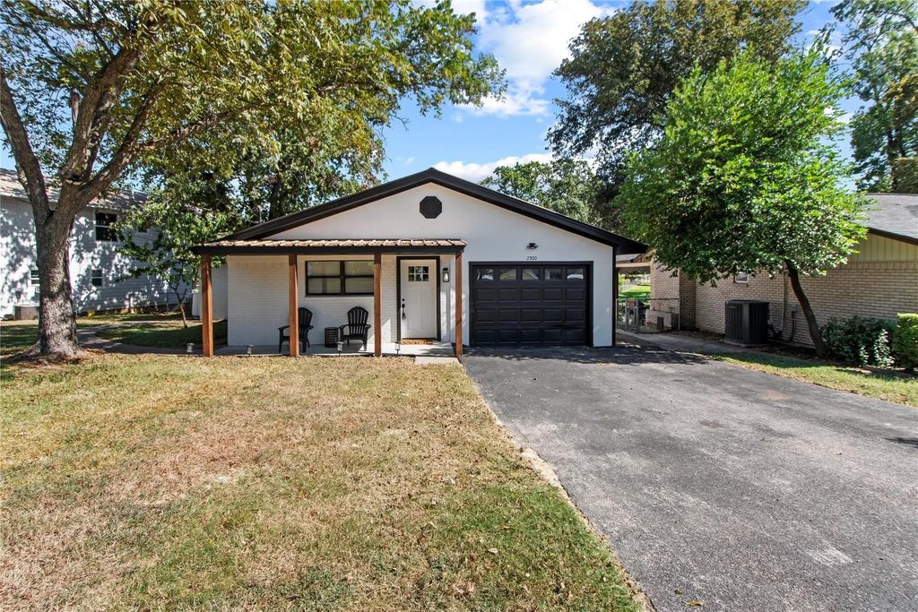2500 Wildwood Way, Tool