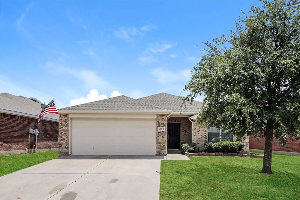 6400 Stone Lake Drive, Fort Worth