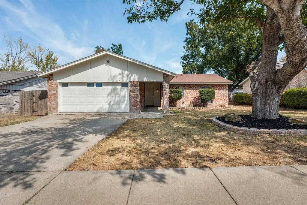 5909 Kary Lynn Drive S, Watauga