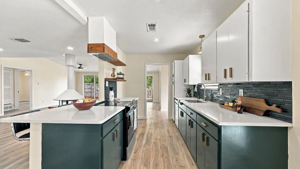 1206 Foster Lane, Weatherford