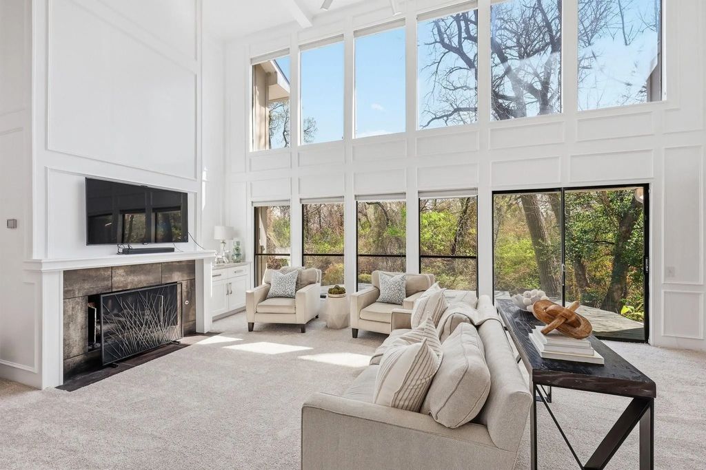 3718 Wooded Creek Drive, Farmers Branch