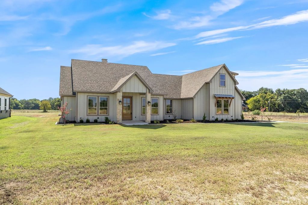 14740 County Road 355, Terrell