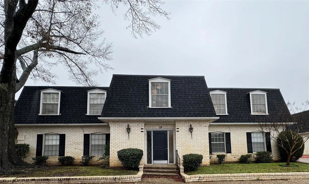 3730 Fairfield Avenue 123, Shreveport