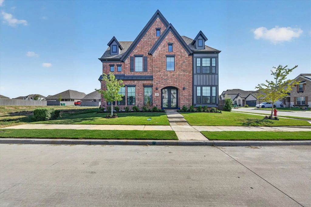 3502 Burdock Lane, Venus