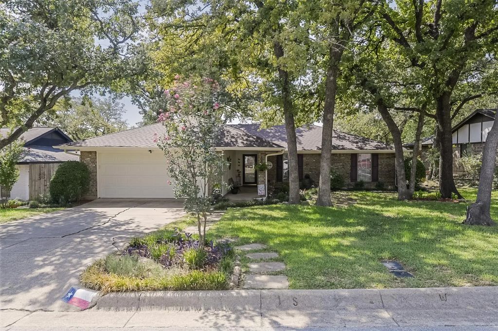 5508 Grissom Drive, Arlington