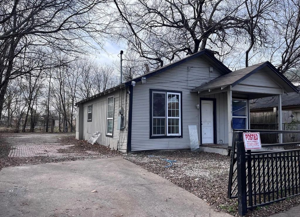 1619 Caldwell Street, Dallas