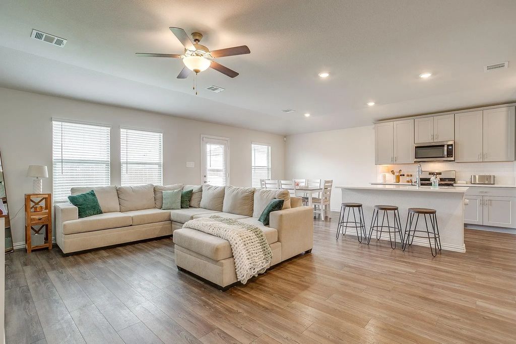 3013 Brittlebush Drive, Fort Worth