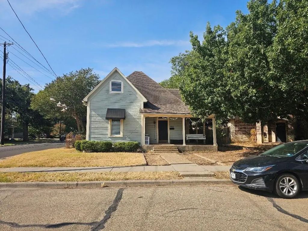 1925 S 10th Street, Waco