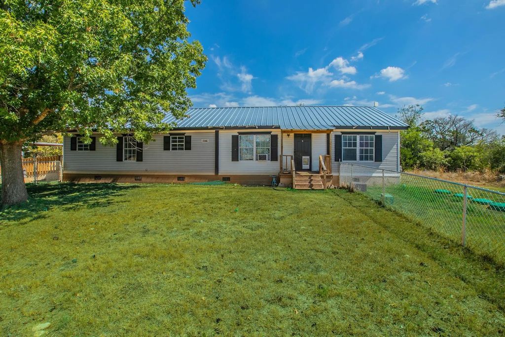 1630 Old Osage Road, Gatesville