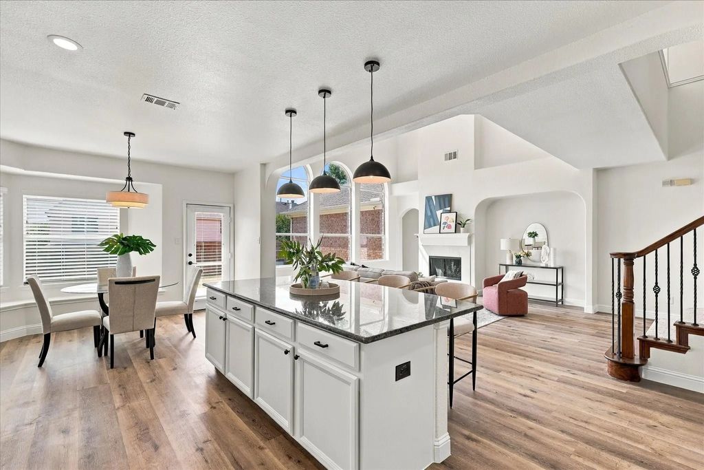 10236 Vintage Drive, Fort Worth