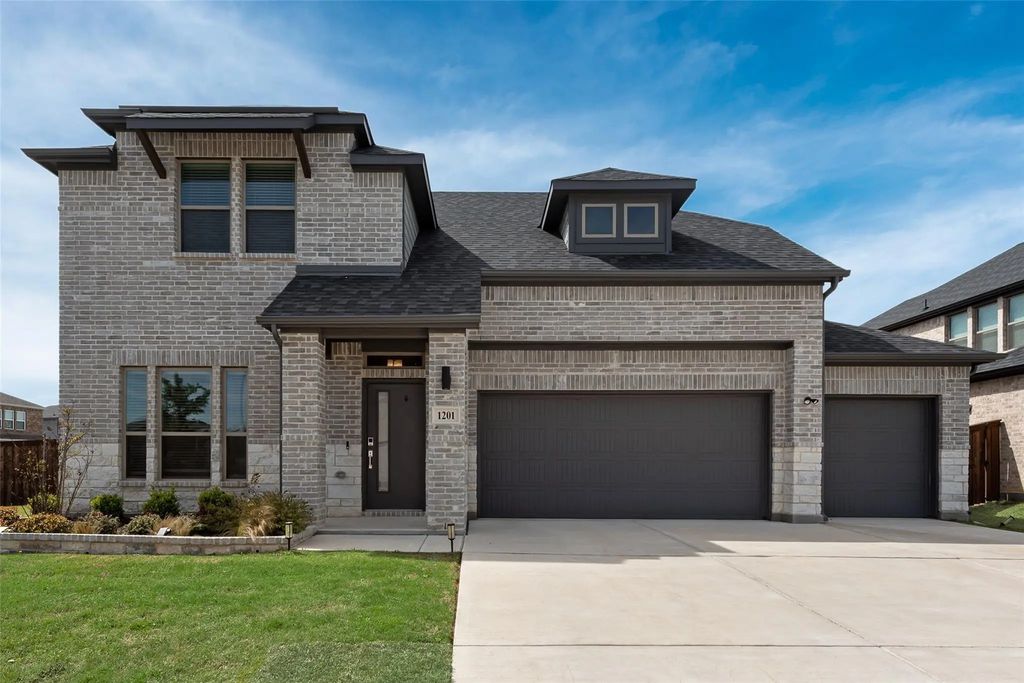 1201 Cinco Treaty Trail, Fort Worth