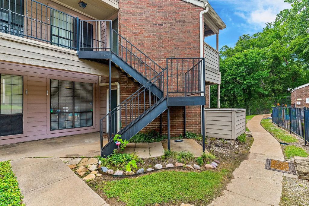 8545 Midpark Road 51, Dallas