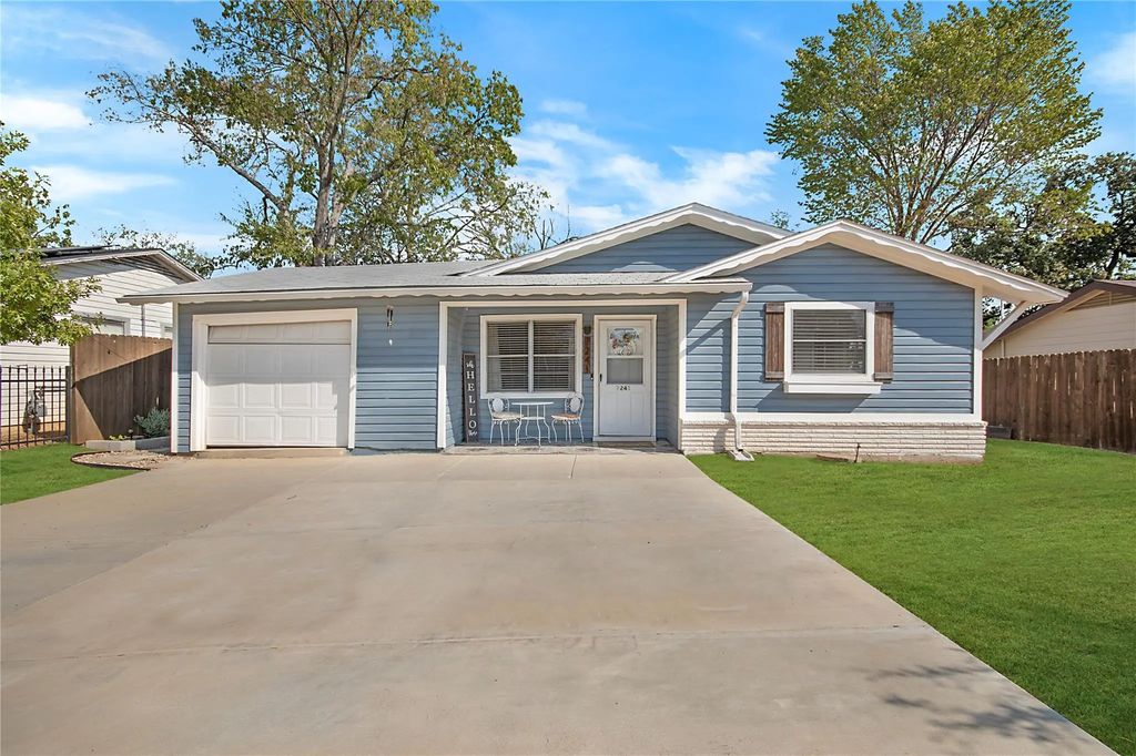 7241 Van Natta Lane, Fort Worth