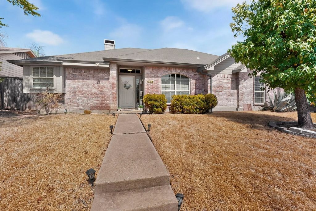 1517 Wesley Drive, Mesquite
