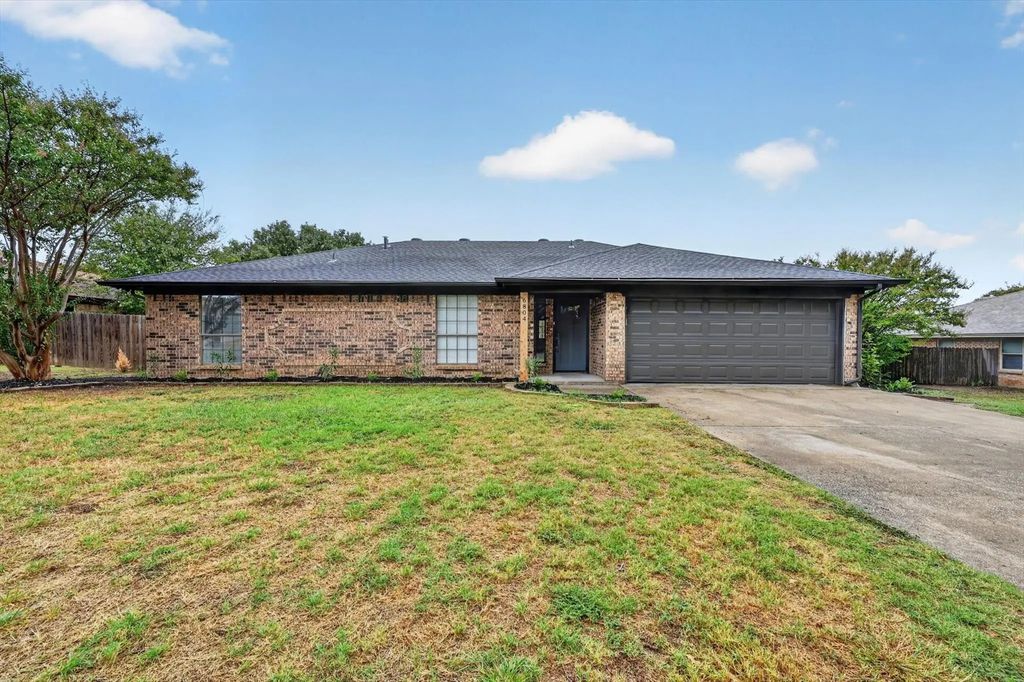 6804 Fair Meadows Drive, North Richland Hills