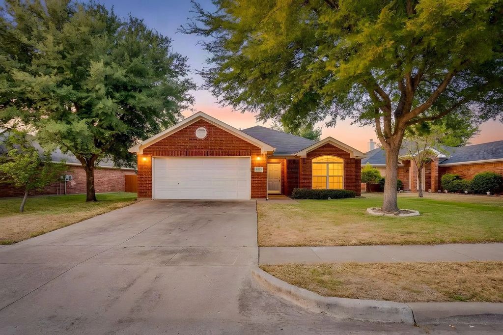 8433 Trinity Vista Trail, Fort Worth
