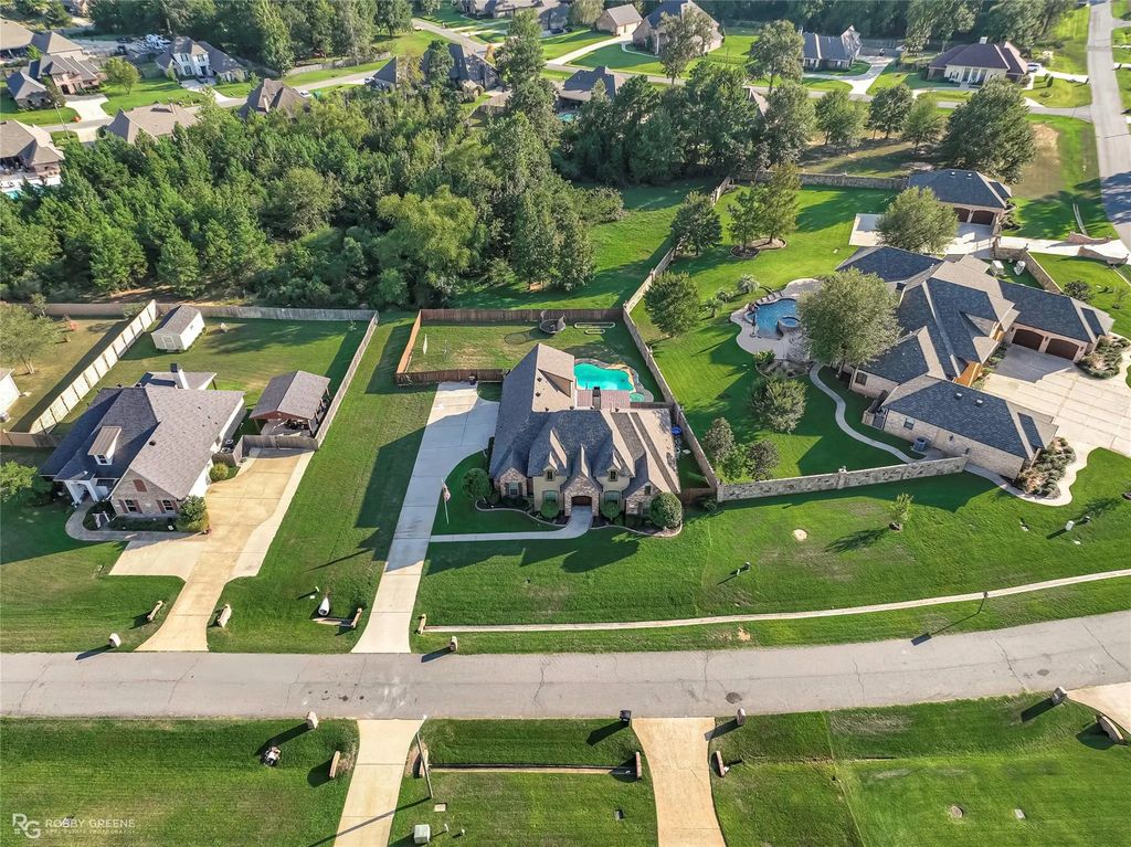 1804 Coldwater Creek, Haughton