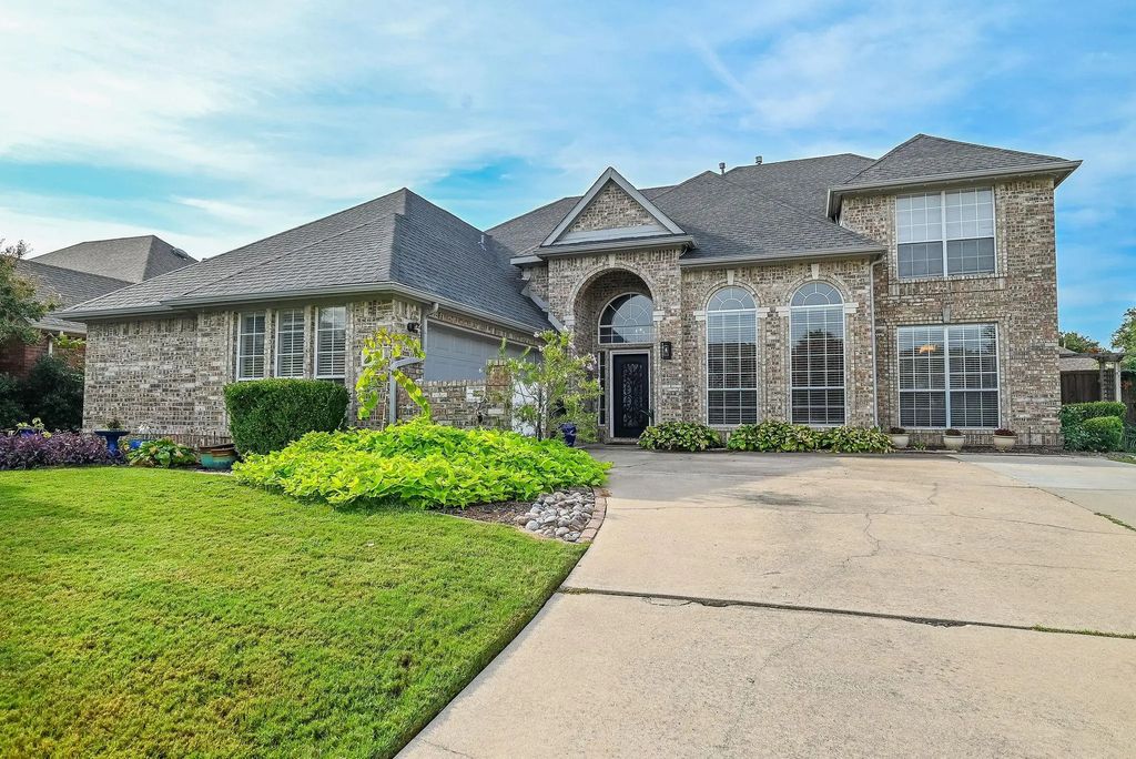 2821 Meadow Green Drive, Flower Mound
