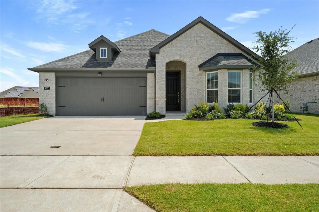 912 Lido Lane, Anna