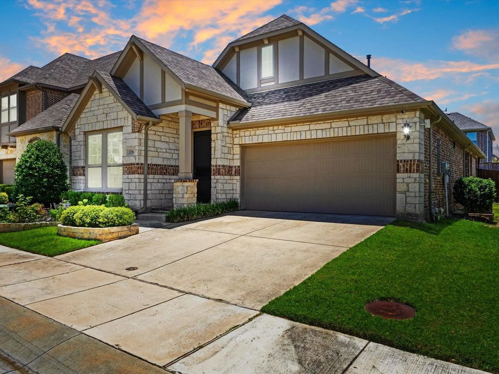 2256 Briar Ridge Trail, Carrollton