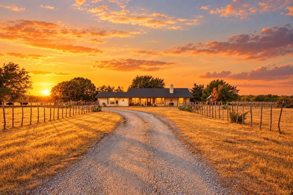 950 Johnson Bend Road, Weatherford