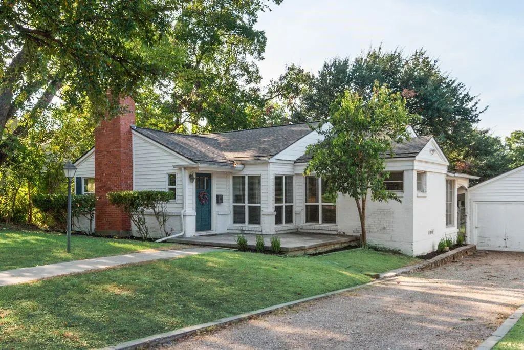 6445 Rosemont Avenue, Fort Worth