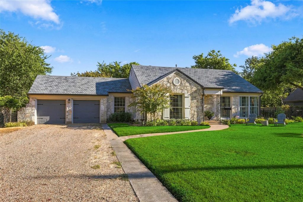 9807 Redondo Drive, Dallas