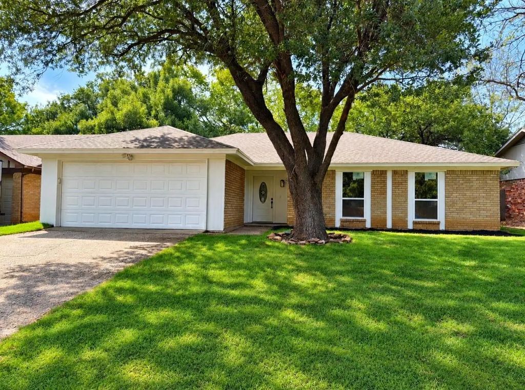 2231 Park Springs Court, Arlington
