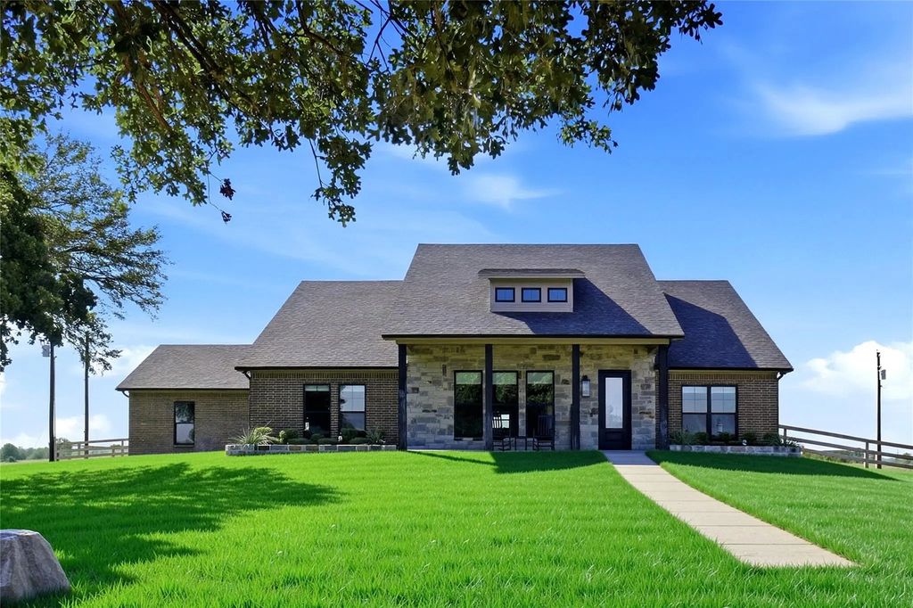 345 County Road 1180, Alvord