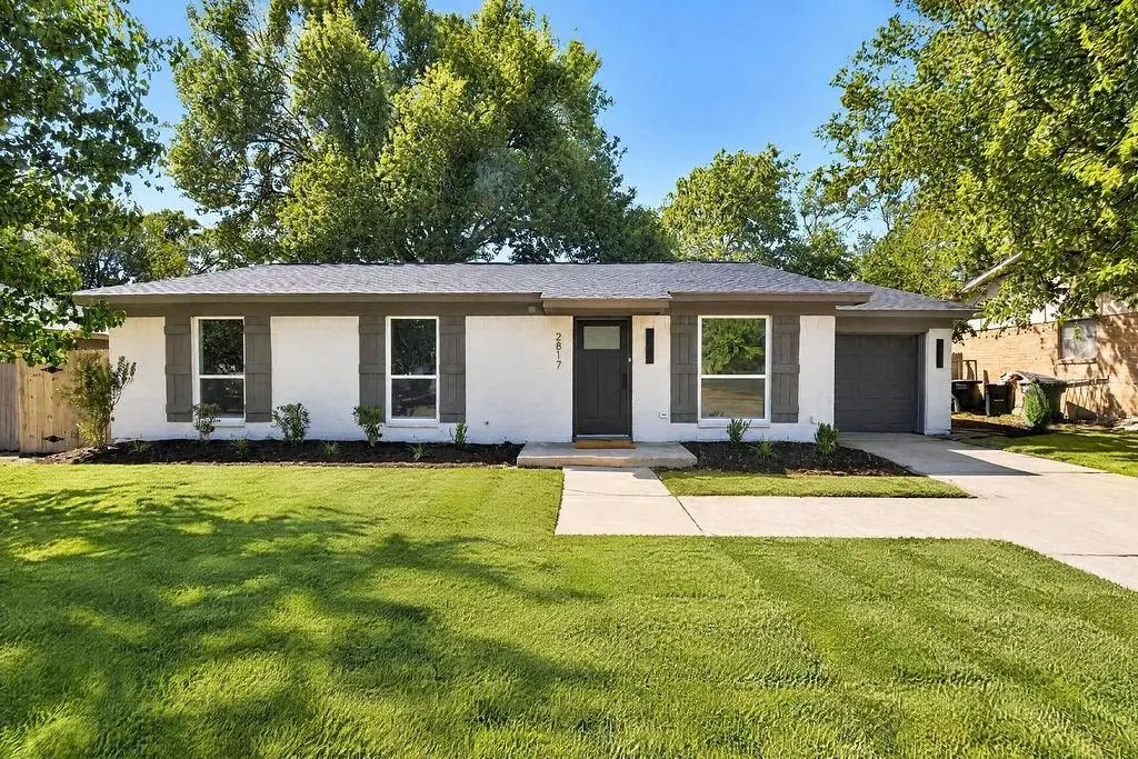 2817 Ladona Drive, Fort Worth