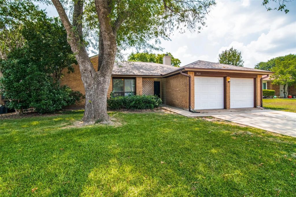 3021 Colony Drive, Mesquite